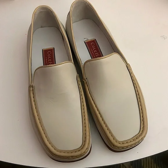 Cole Haan leather cream loafer / moccasin Sz 9 - Picture 3 of 5